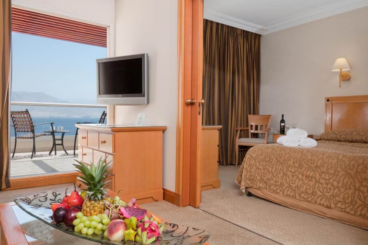 Aria Hotel Eilat Exterior foto A room at the hotel