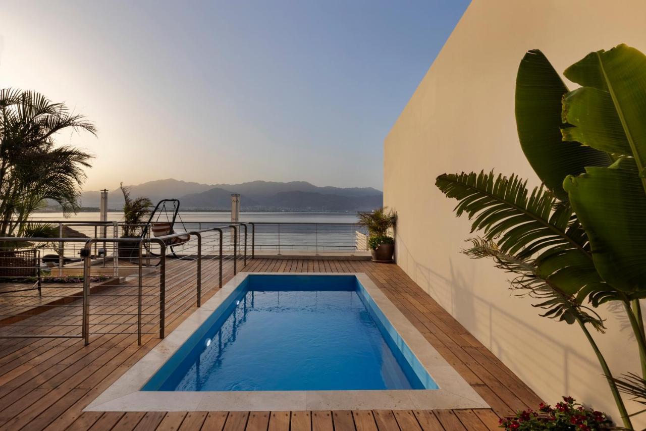 Aria Hotel Eilat Exterior foto A private pool