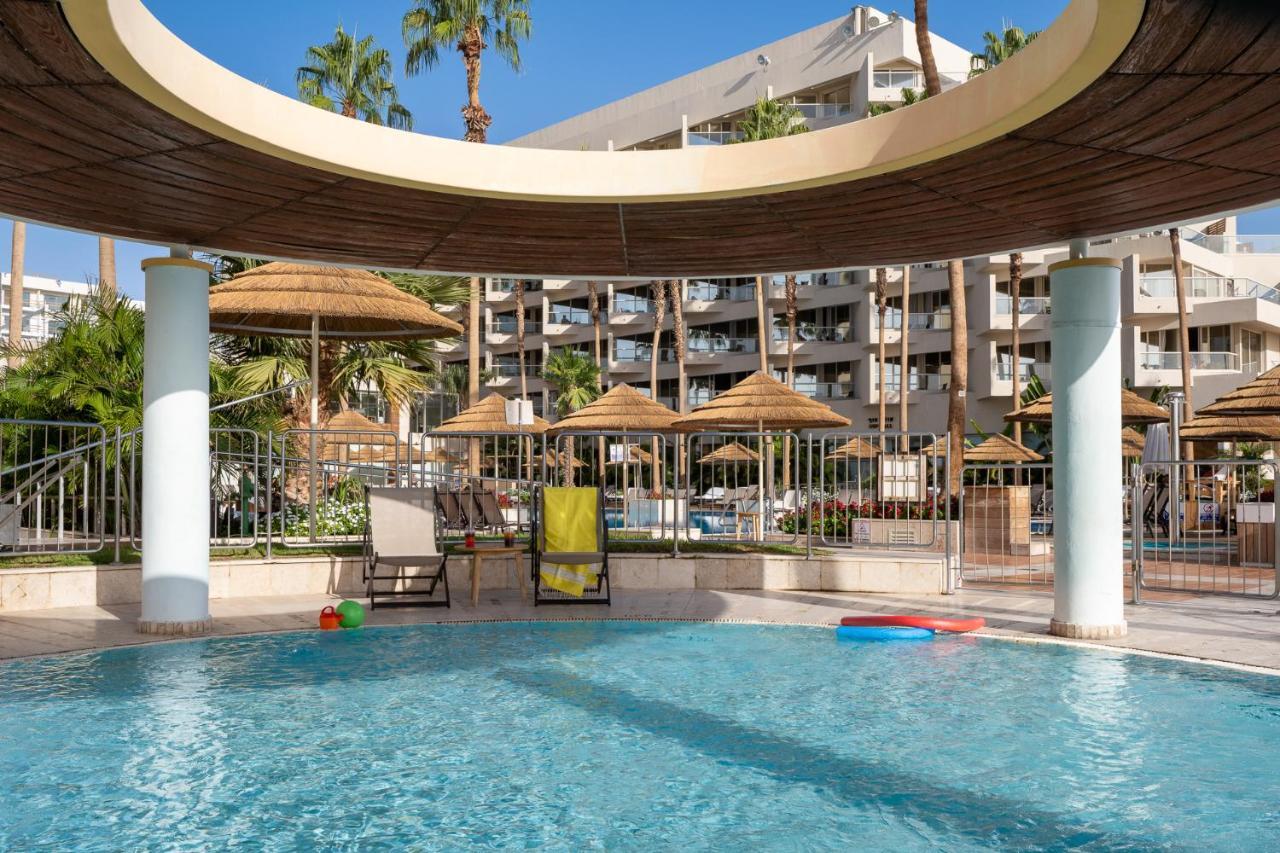 Aria Hotel Eilat Exterior foto The pool at the Hilton Anatole