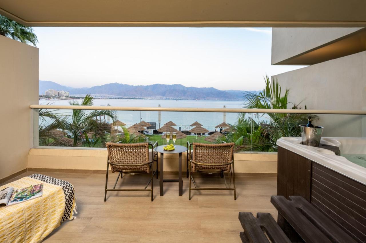 Aria Hotel Eilat Exterior foto A view from a suite at the resort