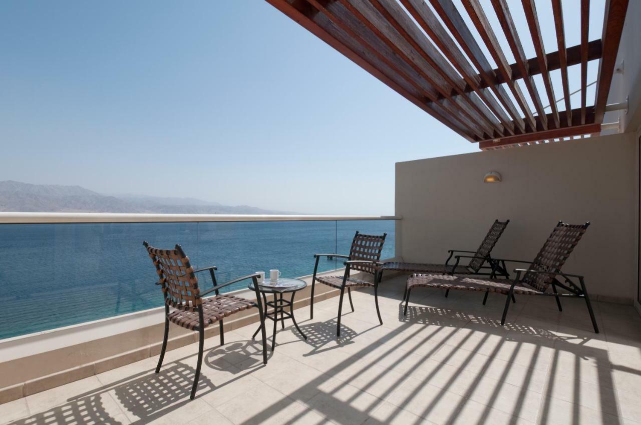 Aria Hotel Eilat Exterior foto View of the Dead Sea from the Kempinski Hotel